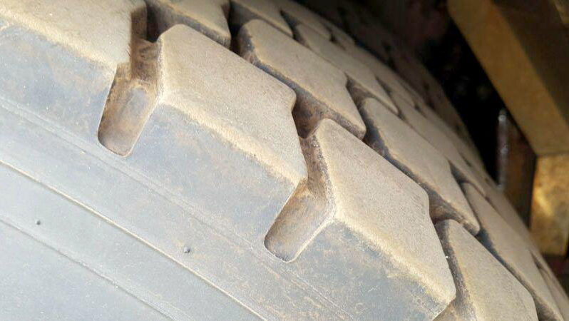 Scania 124C 420 2004 8×2 Hidrogrua FASSI F1000 XP lleno