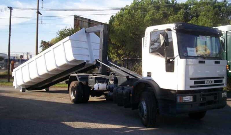 Volquetero y Roll Off lleno