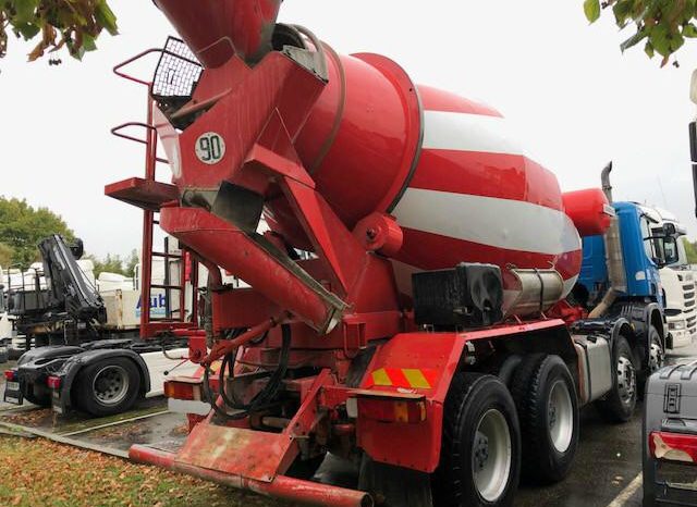 Scania P380 8×4 2006 Mixer lleno