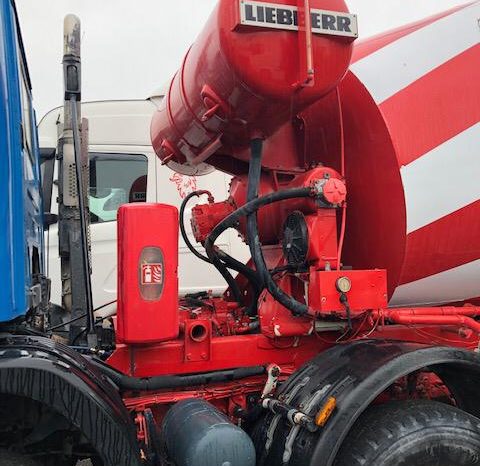 Scania P380 8×4 2006 Mixer lleno