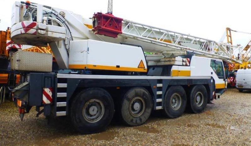 Grúa Liebherr LTM 1060-2 lleno