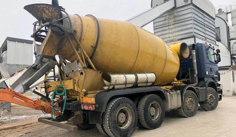 SCANIA R420 8X4 MIXER HORMIGONERO lleno