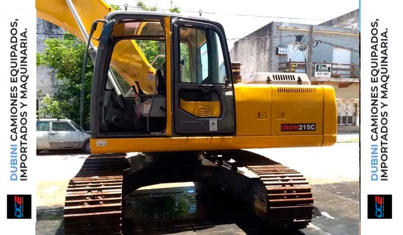 Excavadora XCMG 215C lleno