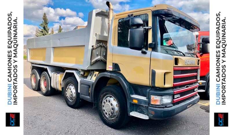 SCANIA 124C-420 8×4 con Volcadora 16m3 lleno