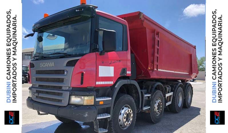 SCANIA P420 8×4 con Volcadora 20m3 lleno