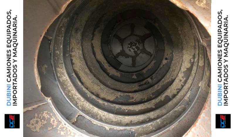 SCANIA P380 8×4 con trompo Cifa 9m3 lleno