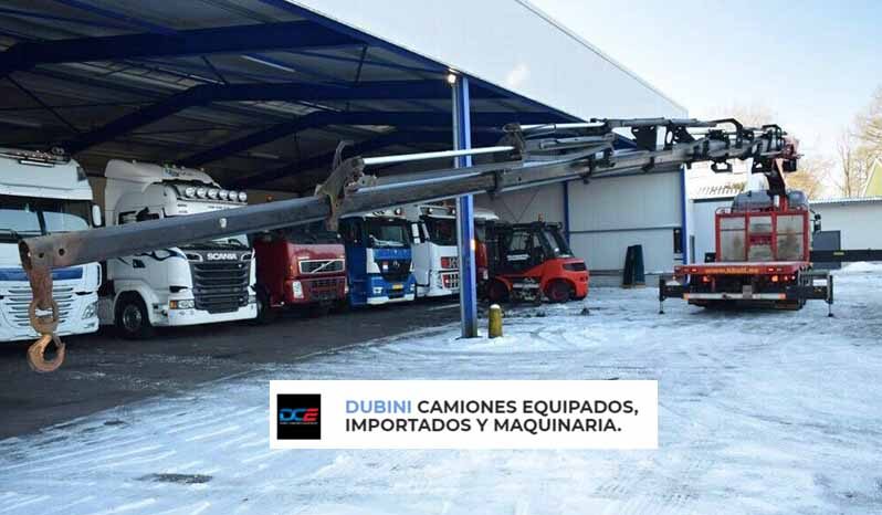 SCANIA R480.  8×4 Tridem. Ańo 2011 lleno